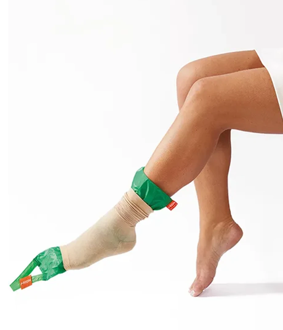 Arion Easy-slide donning aid application on open toes compression stocking