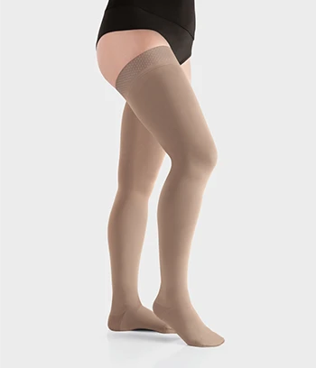 juzo move compression stockings on the thigh high